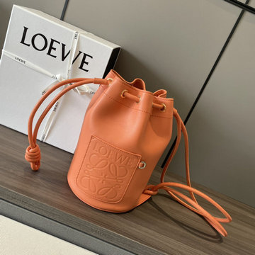 ロエベ LOEWE GH-LE052206CS 2024年最新入荷 ドローストリング バケットバッグ 斜め掛け ショルダーバッグ クロスボディバッグ