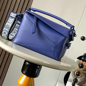 商品名称：ロエベ LOEWE GH-LE052239CQPDL 2024年最新入荷 パズル スモールバッグ トップハンドルバッグ 斜め掛け ショルダーバッグ クロスボディバッグ