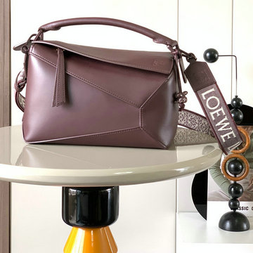 商品名称：ロエベ LOEWE GH-LE052239CQPJH 2024年最新入荷 パズル スモールバッグ トップハンドルバッグ 斜め掛け ショルダーバッグ クロスボディバッグ