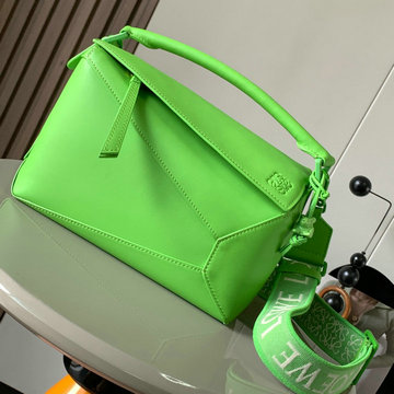 商品名称：ロエベ LOEWE GH-LE052239CQPQG 2024年最新入荷 パズル スモールバッグ トップハンドルバッグ 斜め掛け ショルダーバッグ クロスボディバッグ