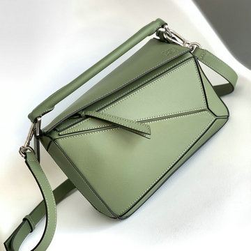 商品名称：ロエベ LOEWE GH-LE052239XQPNG  2024年最新入荷 パズル スモールバッグ トップハンドルバッグ 斜め掛け ショルダーバッグ クロスボディバッグ