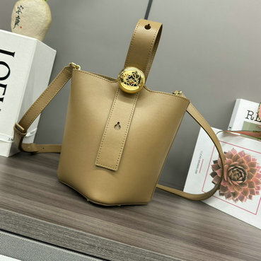 商品名称：ロエベ LOEWE GH-LE062341XXS  2024年最新入荷 ペブル バケットバッグ ミニハンドバッグ 手持ちかばん トートバッグ