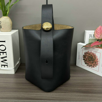 商品名称：ロエベ LOEWE GH-LE062341ZBK  2024年最新入荷 ペブル バケットバッグ スモールハンドバッグ 手持ちかばん トートバッグ