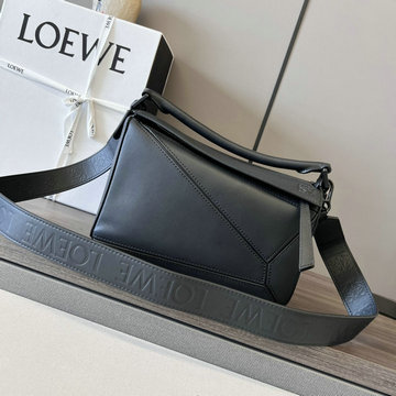 商品名称：ロエベ LOEWE GH-LE652225BKv2024年最新入荷 パズル スモールバッグ トップハンドルバッグ 斜め掛け ショルダーバッグ クロスボディバッグ