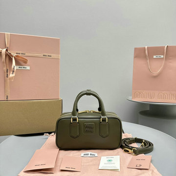 ミュウミュウ MIUMIU 99-MM5BB142PMG 2024年最新入荷 アルカディ レザー トップハンドルバッグ トートバッグ ハンドバッグ 2way 斜め掛け