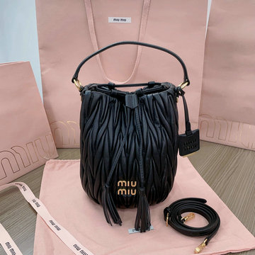 ミュウミュウ MIUMIU 99-MM5BE084BBK  2024年最新入荷 バケットバッグ トートバッグ 斜め掛け ショルダーバッグ クロスボディバッグ レディースかばん