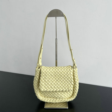 商品名称：ボッテガヴェネタ BOTTEGAVENETA aj-BOV762711QY  2024年最新入荷 ミニ コブル 斜め掛け ショルダーバッグ クロスボディバッグ ミニバッグ