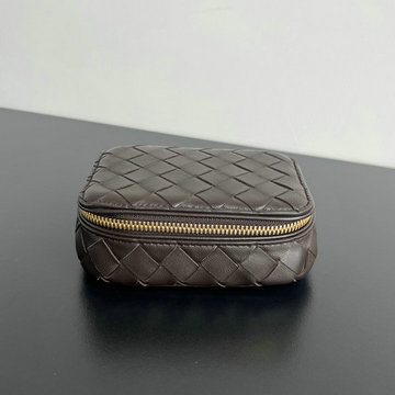 ボッテガヴェネタ BOTTEGAVENETA aj-BOV766026SK 2024年最新入荷 イントレチャート ラージ オーガナイザー ポーチ 手持ちかばん トラベルバッグ