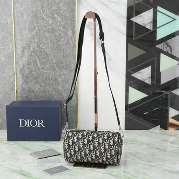 クリスチャンディオール CHRISTIAN DIOR 025-CD1061BBK 2024年最新入荷 メッセンジャーバッグ クロスボディバッグ 斜め掛け ショルダーバッグ
