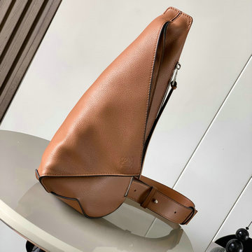 商品名称：ロエベ LOEWE 99-LE9052LJT 2024年最新入荷 アントン スリングバッグ チェストバッグ ショルダーバッグ クロスボディバッグ グレインカーフレザー