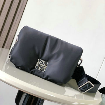 商品名称：ロエベ LOEWE 99-LE9118BBK 2024年最新入荷 パファー ゴヤ メッセンジャーバッグ 斜め掛け ショルダーバッグ クロスボディバッグ