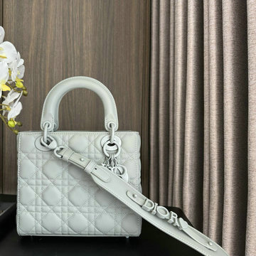 商品名称：クリスチャンディオール CHRISTIAN DIOR 99-CD0531NQHH 2024年最新入荷 レディ ディオール トートバッグ 2way 斜め掛け ショルダーバッグ