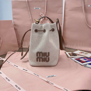 ミュウミュウ MIUMIU 99-MM5BE090BBZ  2024年最新入荷 バケットバッグ トートバッグ 斜め掛け ショルダーバッグ クロスボディバッグ レディースかばん