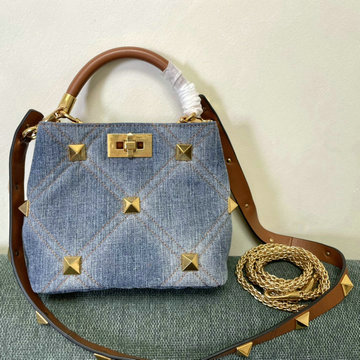ヴァレンティノ Valentino 99-VT0199NZLS 2024年最新入荷 ガラヴァーニ ローマン スタッズ ハンドバッグ 肩掛け ショルダーバッグ トートバッグ