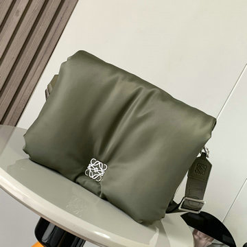 商品名称：ロエベ LOEWE 99-LE9120BGL 2024年最新入荷 パファー ゴヤ メッセンジャーバッグ 斜め掛け ショルダーバッグ クロスボディバッグ