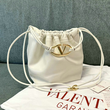 ヴァレンティノ Valentino 99-VT0501DBS 2024年最新入荷 ガラヴァーニ V ロゴ スモールバッグ 斜め掛け ショルダーバッグ クロスボディバッグ