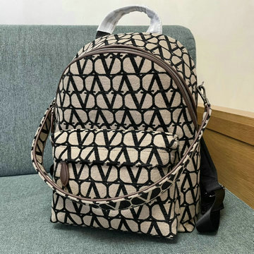 ヴァレンティノ Valentino 99-VT42025KF 2024年最新入荷 ガラヴァーニ ロゴディテール バックパック レディース リュックサック リュック