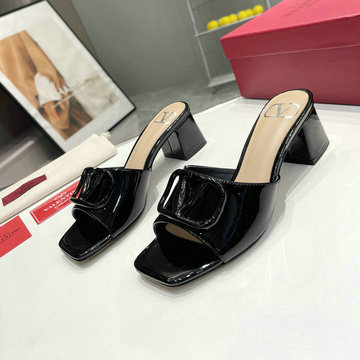 ヴァレンティノ Valentino 26-VTJ24031QK 2024年最新入荷 Vロゴ シグネチャー スライドサンダル サマーサンダル ミドルヒールミュール レディースシューズ