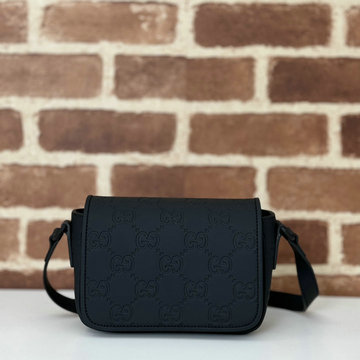 グッチ GUCCI 057-GG794062BK 2024年最新作 GG ラバーエフェクト スーパーミニバッグ 斜め掛け ショルダーバッグ クロスボディバッグ メンズかばん