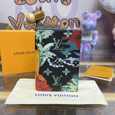 ルイヴィトン LOUISVUITTON 057-M83479 2024年最新入荷 クーヴェルテュール パスポール NM 二つ折り短財布 パスポートケース カードケース
