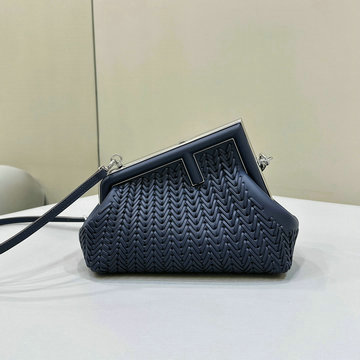 フェンディ FENDI 168-FD8BP129ZBL 2024年最新入荷 ファーストバッグ スモール 手持ちかばん 2way 斜め掛け ショルダーバッグ クロスボディバッグ