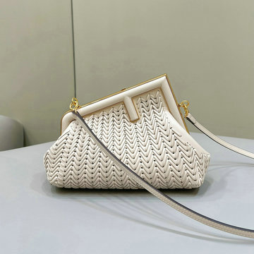 フェンディ FENDI 168-FD8BP129ZBS 2024年最新入荷 ファーストバッグ スモール 手持ちかばん 2way 斜め掛け ショルダーバッグ クロスボディバッグ