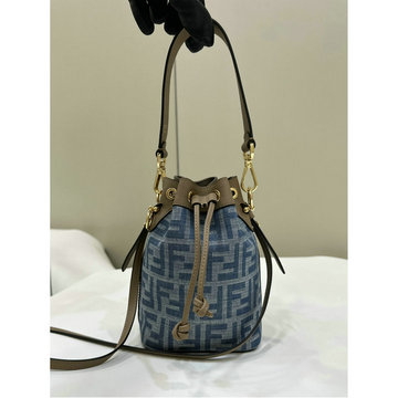 フェンディ FENDI 168-FD8BS093NLH 2024年最新入荷 ミニバッグ モン トレゾール バゲットバッグ 斜め掛け ショルダーバッグ クロスボディバッグ
