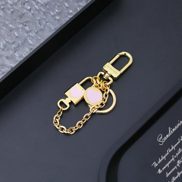 商品名称：ルイヴィトン LOUISVUITTON 057-M01425 2024年最新入荷 キーホルダー カドゥナ LV ハート キーケース バッグチャーム キーリング パドロック ハートのチャーム