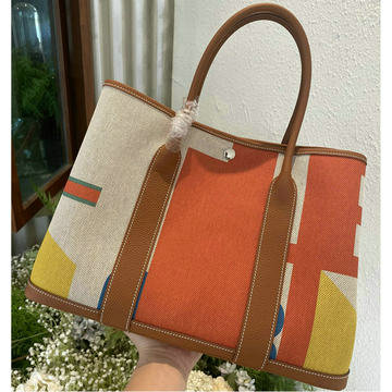 エルメス HERMES 063-H600336TYBZCS 2024最新入荷 ガーデンパーティー トートバッグ ハンドバッグ ショッピングバッグ トップハンドルバッグ レディースかばん