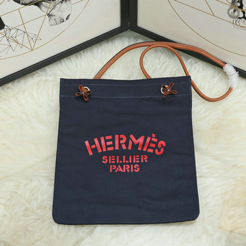 エルメス HERMES 063-HAL30BBL 2024最新入荷 aline スクエアバッグ ショルダーバッグ クロスボディバッグ ドローストリングバッグ