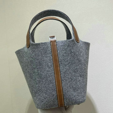 エルメス HERMES 063-HPT18MZHTH 2024年最新入荷 ピコタンロック 18 PM スイフトレザー フェルト ゴールドブラウン ハンドバッグ