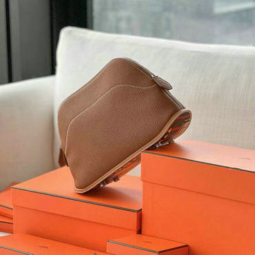 エルメス HERMES 063-HBS31TGYJZ 2024最新入荷 ボリード bolide stake 手持ちかばん クラッチバッグ ハンドバッグ