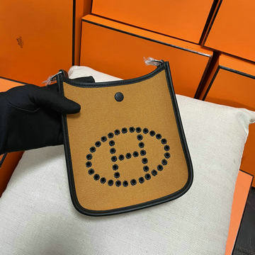 商品名称：エルメス HERMES 063-HEV17BPZK  2024最新入荷 エヴリン ミニ 斜めがけ ショルダーバッグ クロスボディバッグ レディースかばん