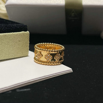 ヴァン クリーフ アーペル Van Cleef Arpels CZZ-JZVA24001 2024年最新入荷 ペルレ クローバー リング ミディアムモデル 指輪 アクセサリー ジュエリー