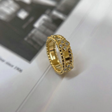 ヴァン クリーフ アーペル Van Cleef Arpels CZZ-JZVA24004 2024年最新入荷 ペルレ スウィートクローバー リング 指輪 アクセサリー ジュエリー