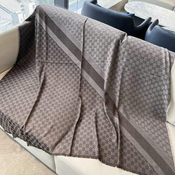 商品名称：グッチ GUCCI AN-WJGG24019 2025年最新入荷 スクエア マフラー ストール カシミヤ 男女兼用