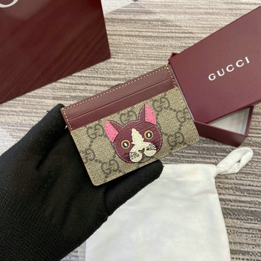 グッチ GUCCI 057-GG818769BXM  2024年最新入荷 キャット ディテール GG キーケース 小銭入れ コインケース ジップウォレット