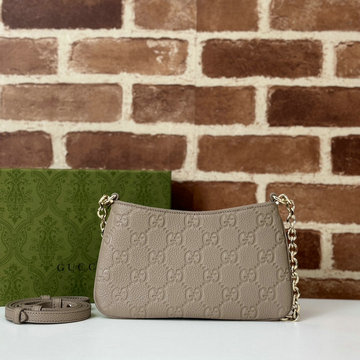 商品名称：グッチ GUCCI 057-GG815278PHS 2024年最新入荷 GGエンブレム ミニ ショルダーバッグ チェーンポーチ レディース