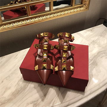 商品名称：ヴァレンティノ Valentino 26-VTJ25018DJJ 2025年新作 ロックスタッズ ローヒールサンダル ピンヒールシューズ レディース 靴