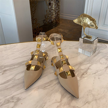 ヴァレンティノ Valentino 26-VTJ25018PJK 2025年新作 ロックスタッズ フラットフォーム サンダル レディース 靴