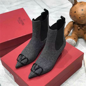 商品名称：ヴァレンティノ Valentino 26-VTJ25027B 2025年新作 アンクルブーツ ローヒール ショートブーツ ピンヒール レディースシューズ