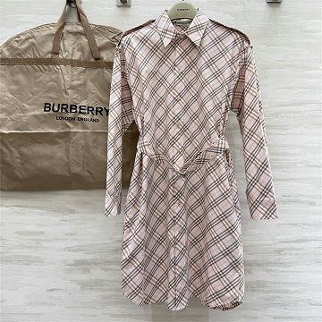 商品名称：バーバリー BURBERRY XG-KQBR25004 2025年新作 チェック柄 ロングドレス ロングスリーブ ワンピース レディース おしゃれ