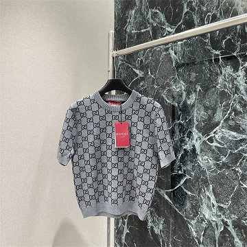 商品細詳を見る:グッチ GUCCI XG-MDGG25005  2025年新作 GG ジャカード ニットセーター トップス 半袖 セーター クルーネック レディース