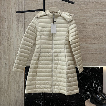 商品細詳を見る:モンクレール MONCLER XG-WTMC25039 2025年新作 ロングスリーブ ダウンジャケット アウターコート レディース