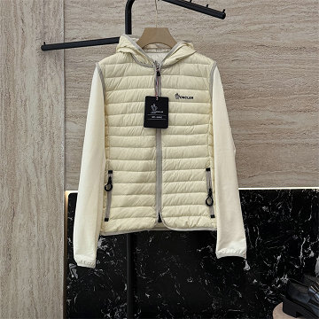 商品細詳を見る:モンクレール MONCLER XG-WTMC25040  2025年新作 ロングスリーブ ダウンジャケット アウターコート レディース