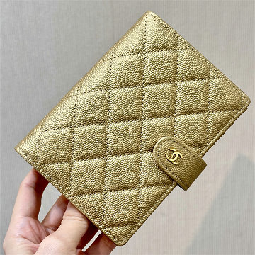 商品細詳を見る:シャネル CHANEL GH-CH96066QJJS  2025年新作 2つ折り短財布 ショートウォレット カード入れ 小銭入れ キャビアスキン