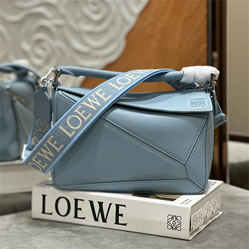 商品名称：ロエベ LOEWE GH-LE062324ZHL 2025年最新入荷 スモール パズル ハンドバッグ 2way ショルダーバッグ レディース レザー