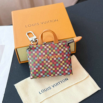 商品名称：ルイヴィトン LOUISVUITTON 057-M02699C 2025年新作 バッグチャーム LV ミニ ショッパー キーホルダー キーリング