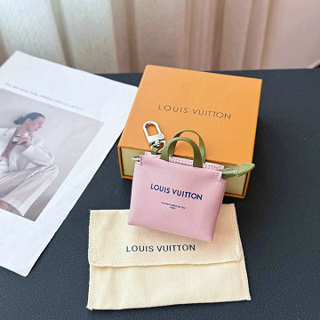 商品細詳を見る:ルイヴィトン LOUISVUITTON 057-M03136  2025年新作 バッグチャーム LV ミニ ショッパー キーホルダー キーリング