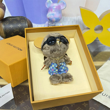 商品細詳を見る:ルイヴィトン LOUISVUITTON 057-M03178 2025年新作 バッグチャーム LV ルイ ベア キーホルダー キーリング